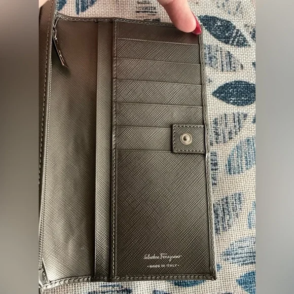 EUC, Salvatore Ferragamo, Gancini-Buckle, Gray/Silver Leather Long Wallet